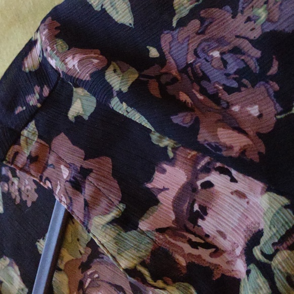 Large Green and Black Floral Johnny Martin Babydoll Dress - Picture 9 of 17